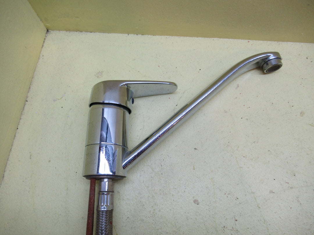 Kitchen Mixer Tap with Flexi Hose 110L x 50Dia x 110 Lever.250L Spout