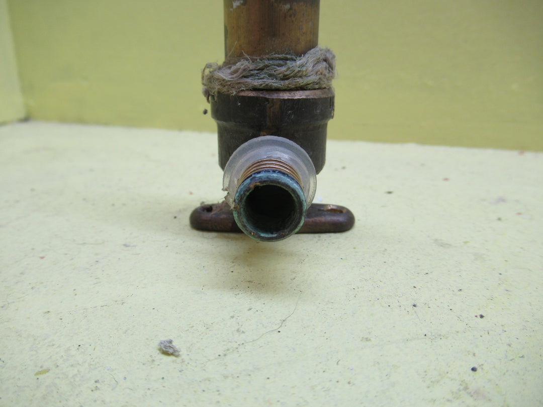 Hose Fitting 60-75H x 42W x 55D - 15Dia