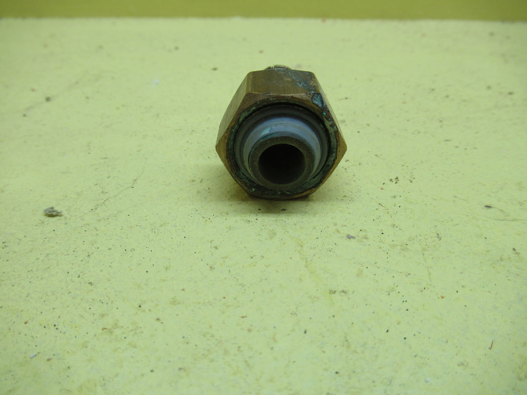 Brass Connectors 30,37,40H x 20-22 Dia x 12-15Dia