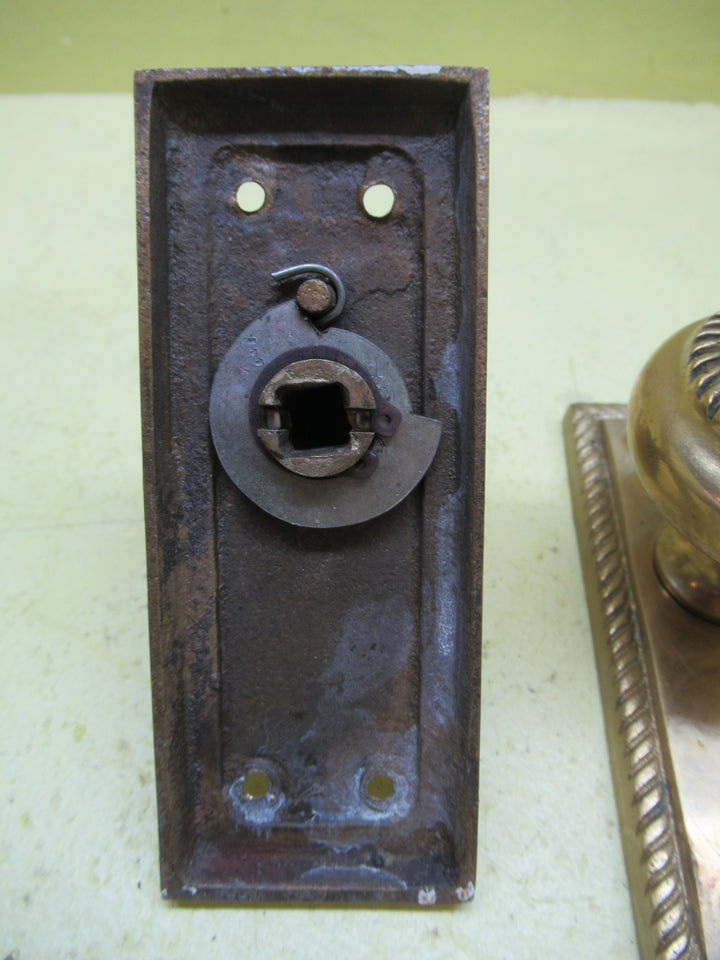 Brass Rectangle Twisted Rope Edge Knob Latch Handles 60H x 110L x 40W