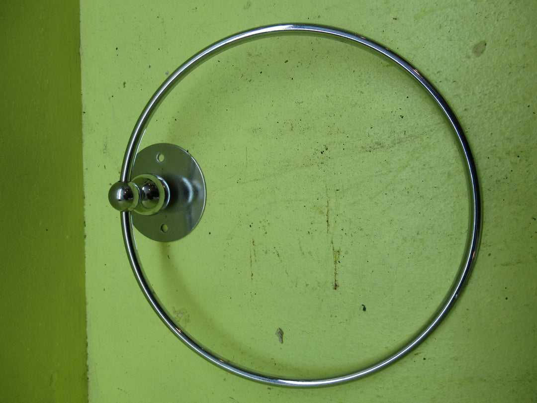 Chrome Circle Towel Holder 185Dfua x 45D