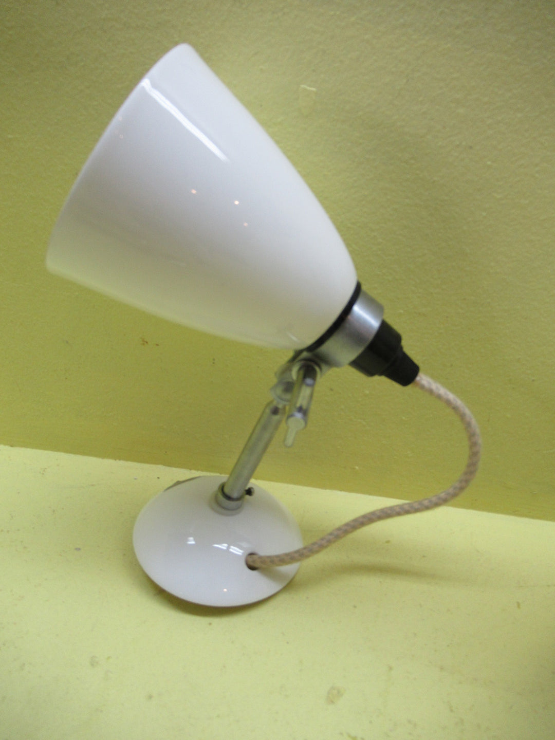 Porcelain Wall Light with Push Button