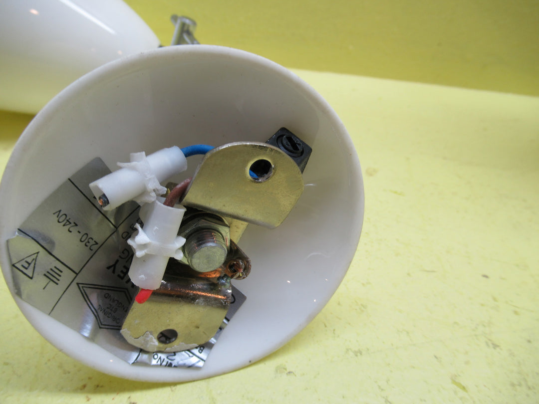 Porcelain Wall Light with Push Button