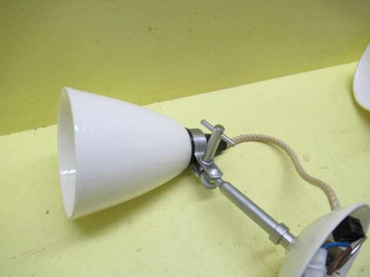 Porcelain Wall Light with Push Button