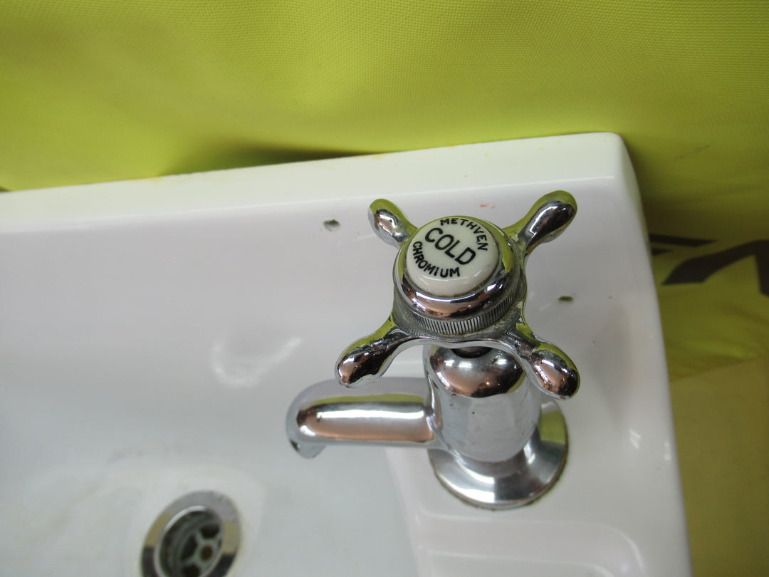 Narrow Plastic Basin with a Towel Rail & Cover that hides Plumbing 54H x 48W x 190D