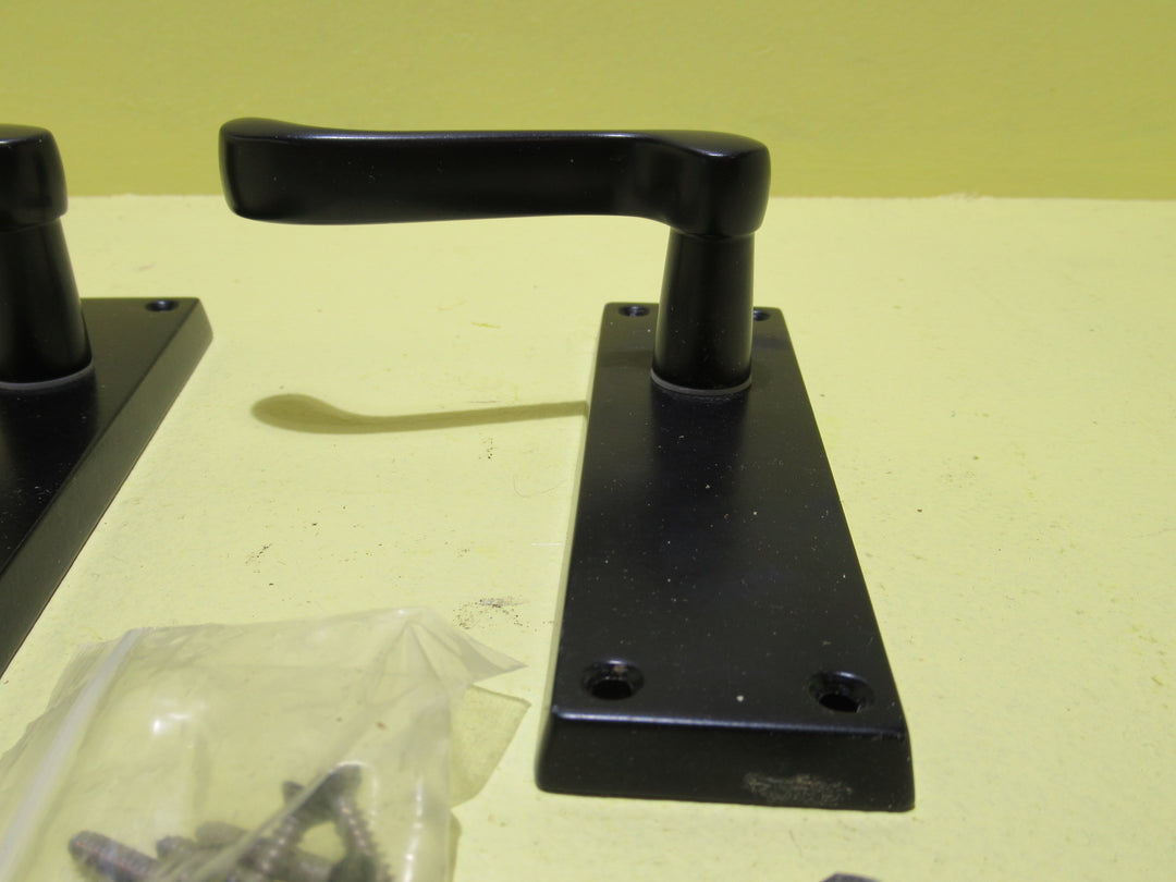 Black Rectangle Lever Handle with Screws & Axile 150L x 43W/Lever 98L x 53W