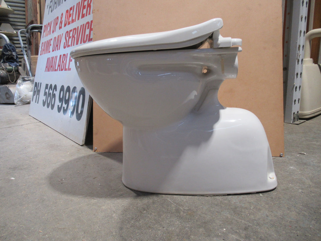 Caroma Ivory White Toilet & Lid 440H x 360Wx 660D