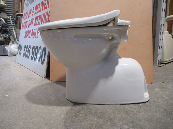 Caroma Ivory White Toilet & Lid 440H x 360Wx 660D