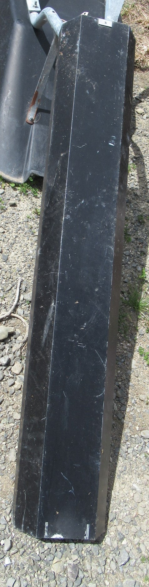 Heat Shield     1220H x 275W x 100D