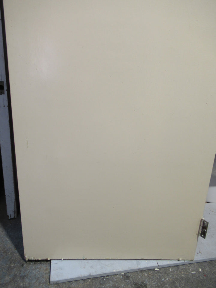 Cream & Varnish Finish Hollow Core Door   1980H x 810W x 40D