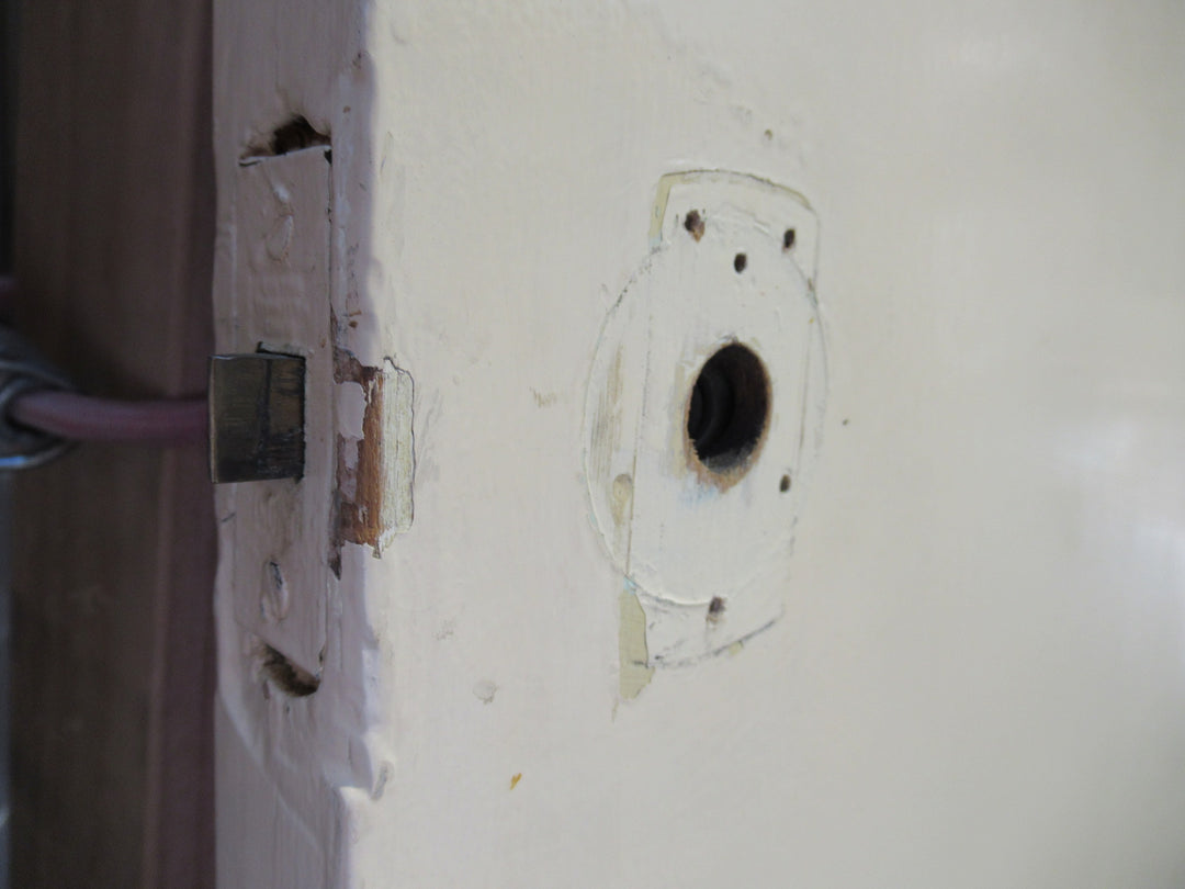 Cream & Varnish Finish Hollow Core Door   1980H x 810W x 40D