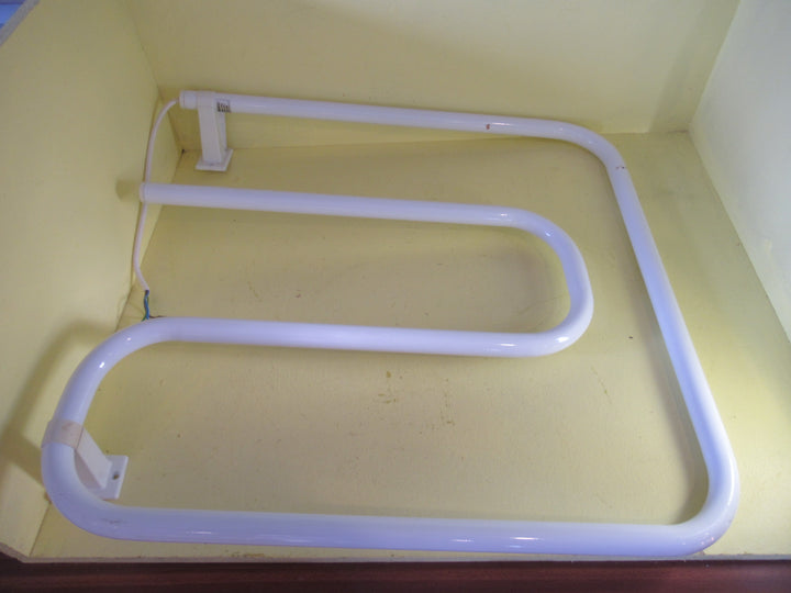 Heated White Towel Rail 600H x 630W x 110D