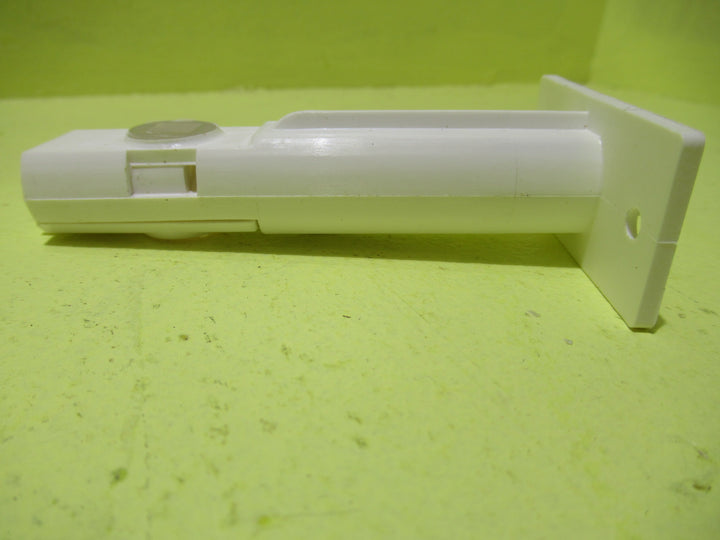 Sylvan White Plastic 70mm Mortice Latch Plate  57L x 26W/Body 22H x 95L x 22D