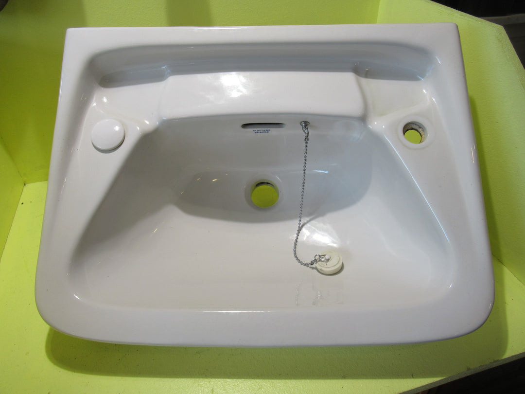Armitage ShankRounded Rectange Basin with 1 Tap hole 220H x 550W x 430D