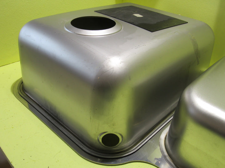 Blanco Double Bowl 530-U1.5 Undermount (4 53665BL)600L x 470W x 160D