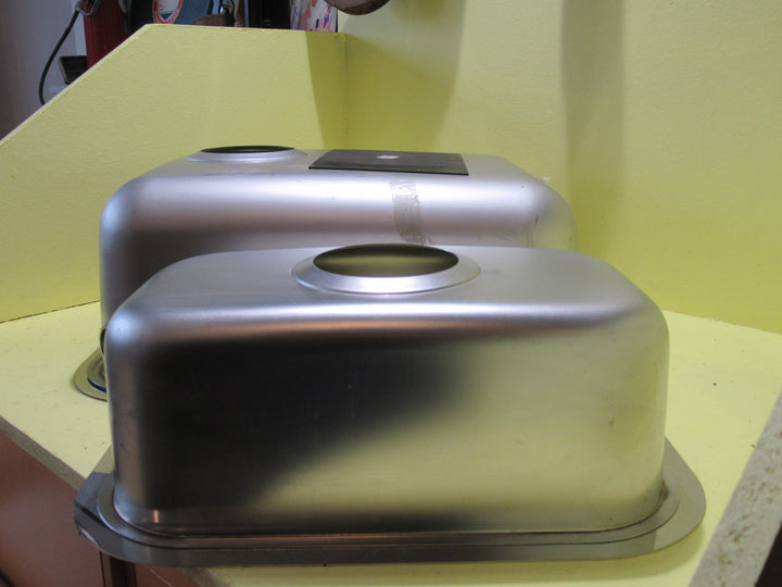 Blanco Double Bowl 530-U1.5 Undermount (4 53665BL)600L x 470W x 160D