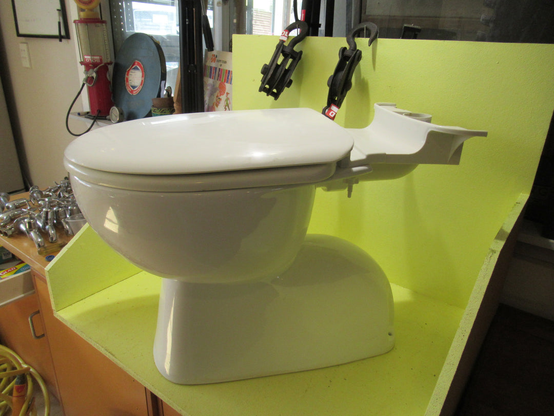 Imperial Toilet & Cistern 440H x 380W x 650D/Cistern 360H x 390W x 190D