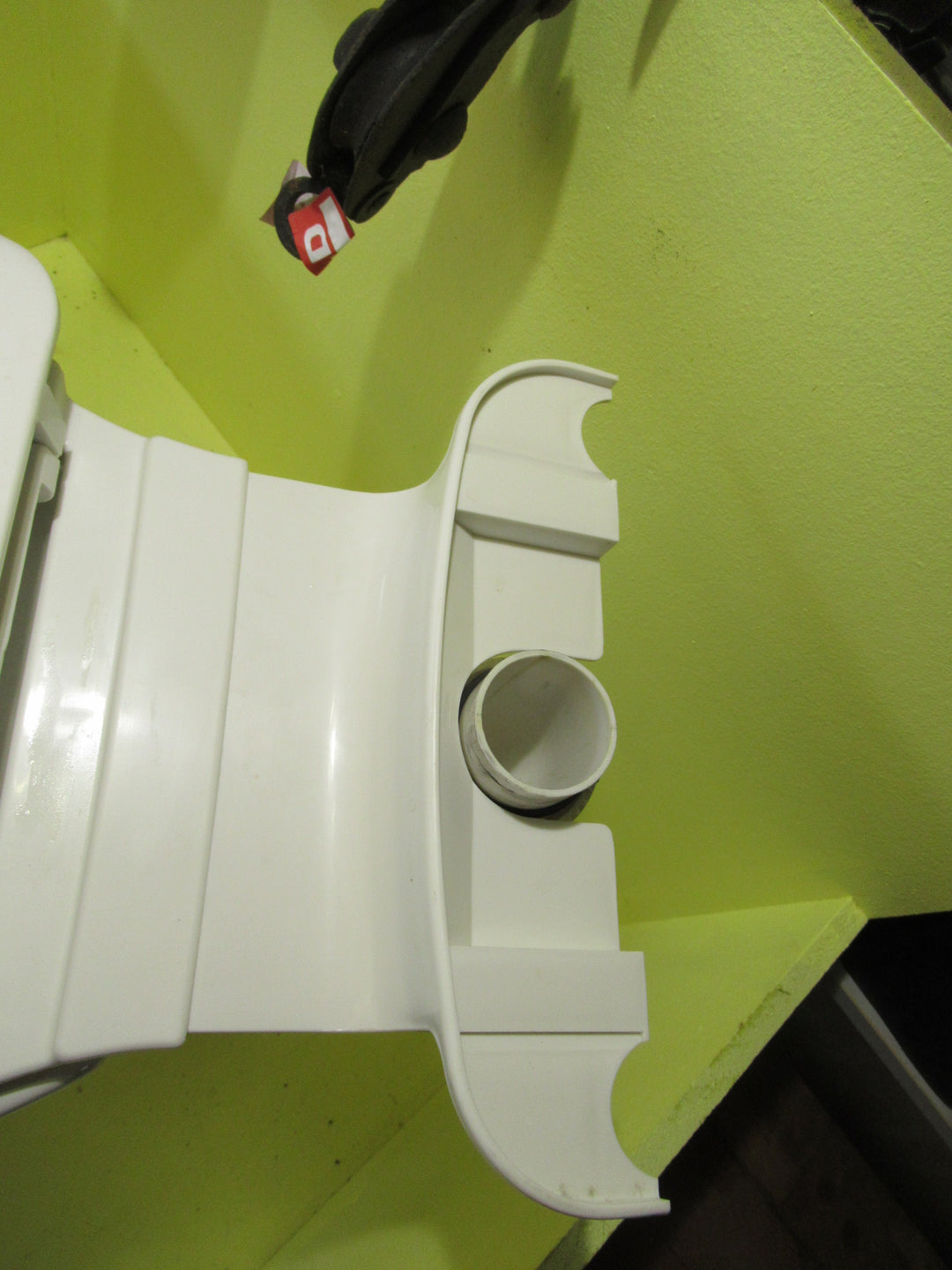 Imperial Toilet & Cistern 440H x 380W x 650D/Cistern 360H x 390W x 190D