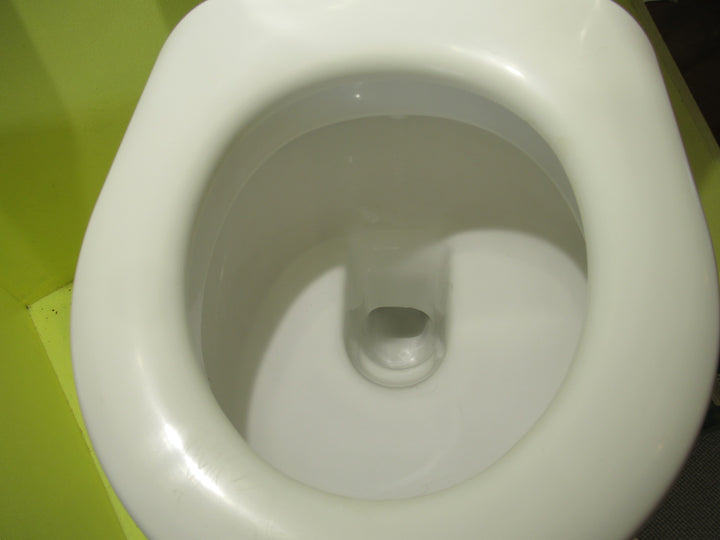 Imperial Toilet & Cistern 440H x 380W x 650D/Cistern 360H x 390W x 190D