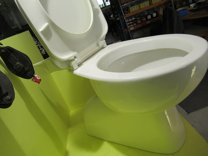 Imperial Toilet & Cistern 440H x 380W x 650D/Cistern 360H x 390W x 190D