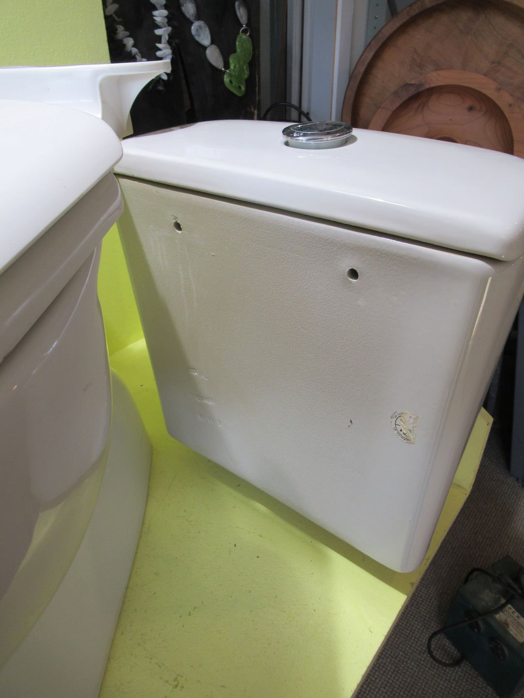 Imperial Toilet & Cistern 440H x 380W x 650D/Cistern 360H x 390W x 190D