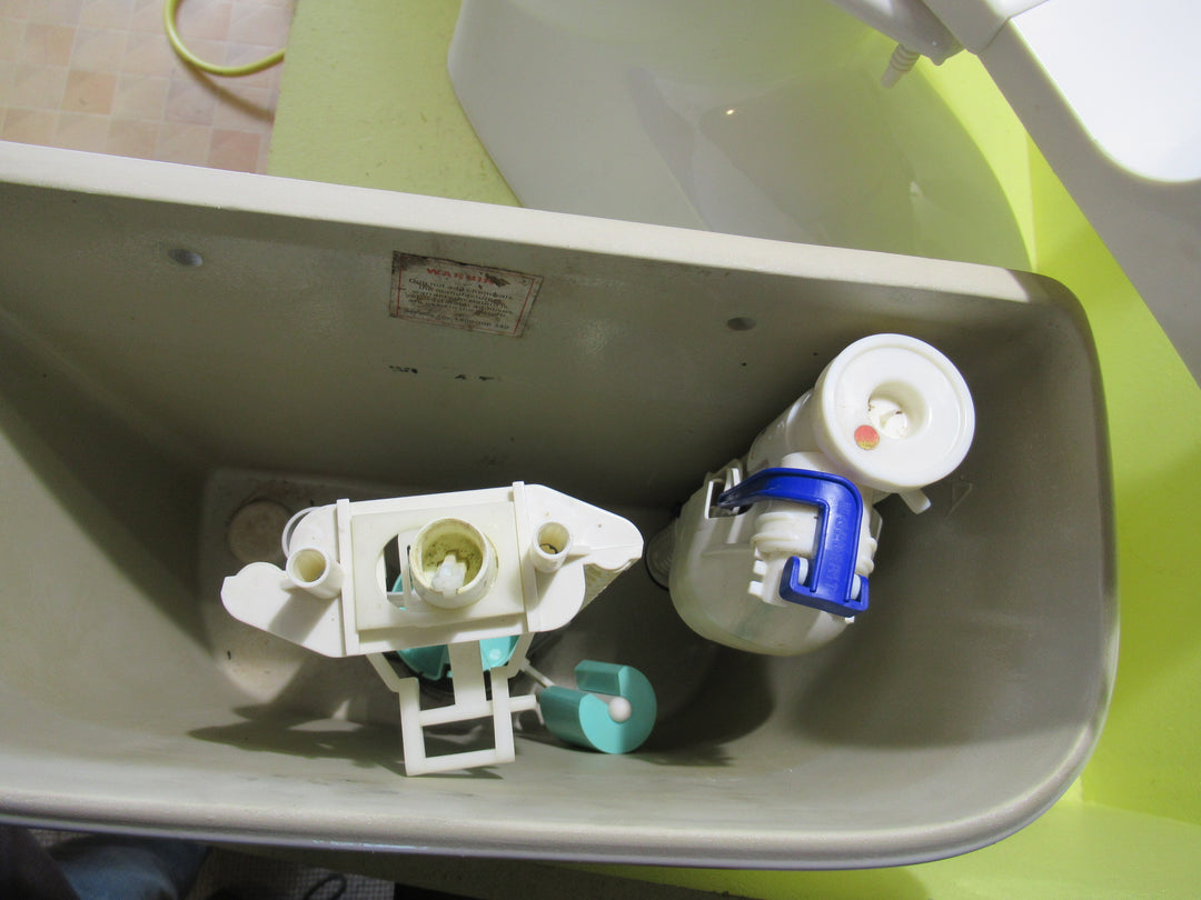 Imperial Toilet & Cistern 440H x 380W x 650D/Cistern 360H x 390W x 190D