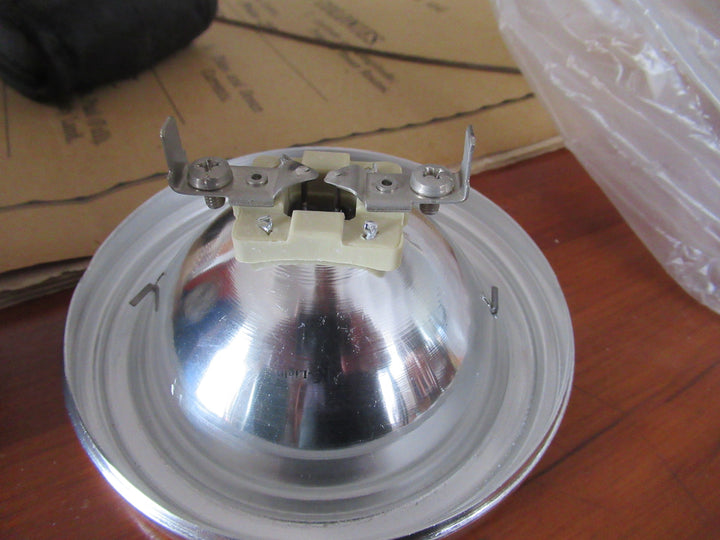 Insert Light-Marexium Xenon AR111 Ulatra 1o,000 Hours Low Mainitenace  110D x 40D