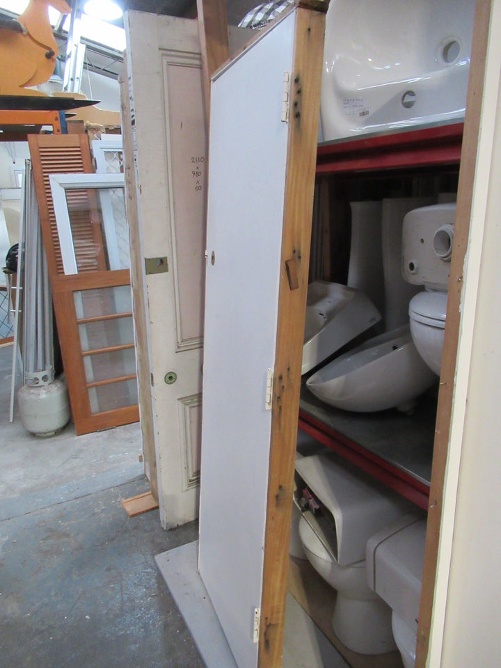 Hallway Hollow Core Door with Frame 1176H x 650W x 76D