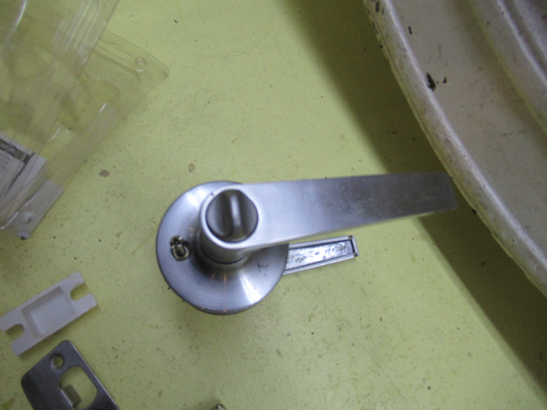 Seattle -Sylvan Rectangle Square Lever Handle 65Dia x 60H/Lever 100L