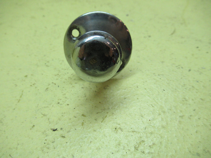 Circular Art Deco Thumb Press Chrome Catch 32H x20-40Dia