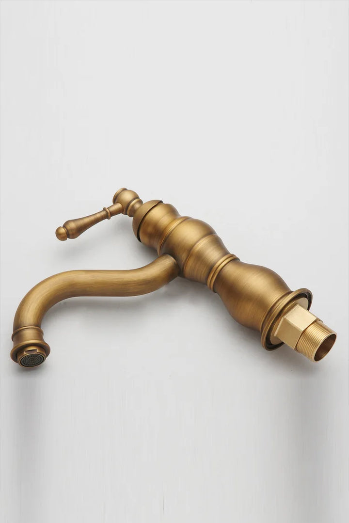 Vintage copper basin faucet French light luxury bathroom cabinet bathroom sink hot and cold water faucet can be rotated