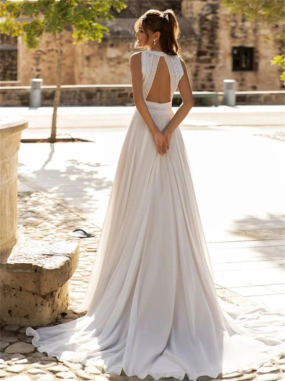 Chiffon Bohemian Lace Wedding Dresses A Line Lace Bride Robes O-Neck Cut-Out Bridal Gowns Sleeveless Open Back