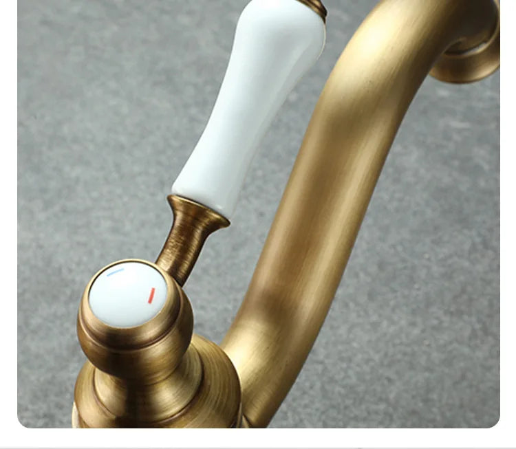 Vintage copper basin faucet French light luxury bathroom cabinet bathroom sink hot and cold water faucet can be rotated
