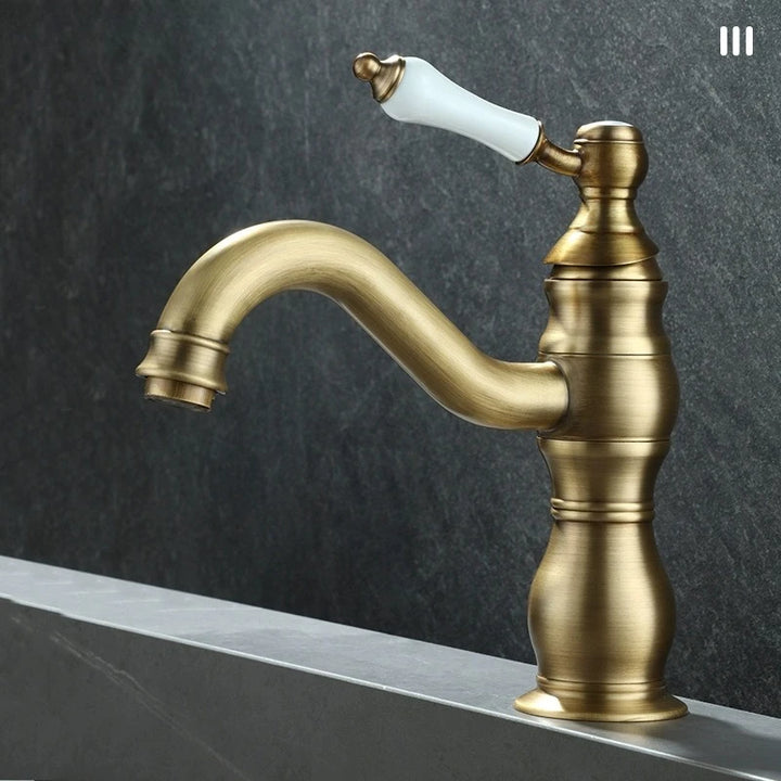 Vintage copper basin faucet French light luxury bathroom cabinet bathroom sink hot and cold water faucet can be rotated