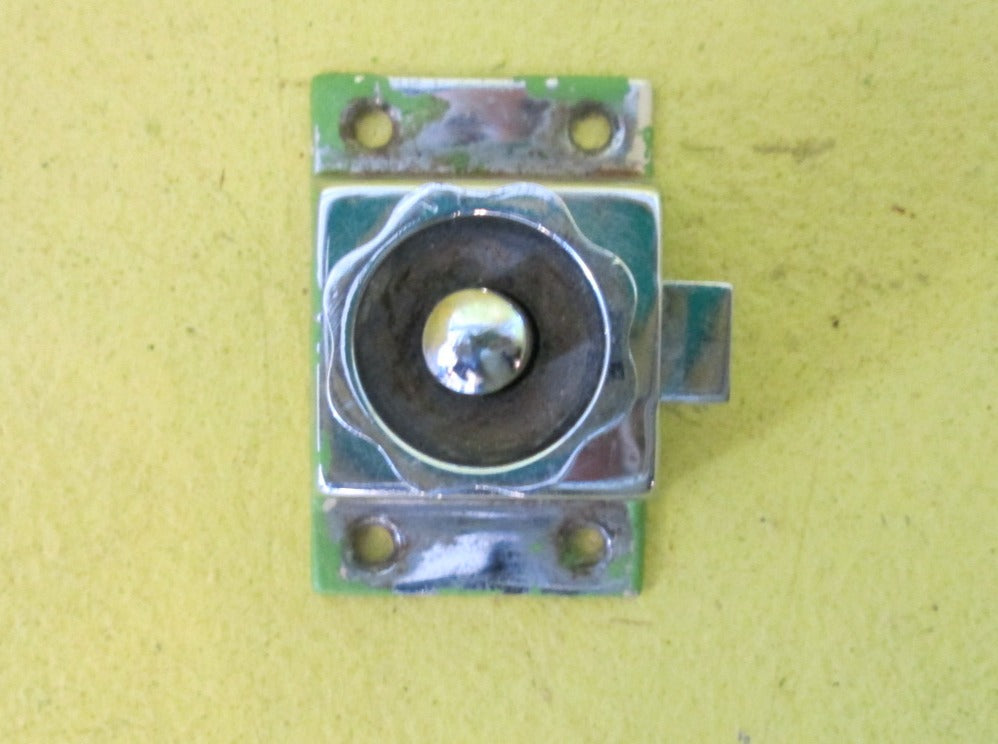 Chrome Cupboard Latch 50L x 35W x 33H