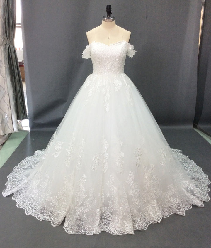 Ivory Off Shoulder Wedding Dresses 2022 Bride for Plus Size Women Celebrity Ball Gowns Beads Lace Applique Bridal Gown