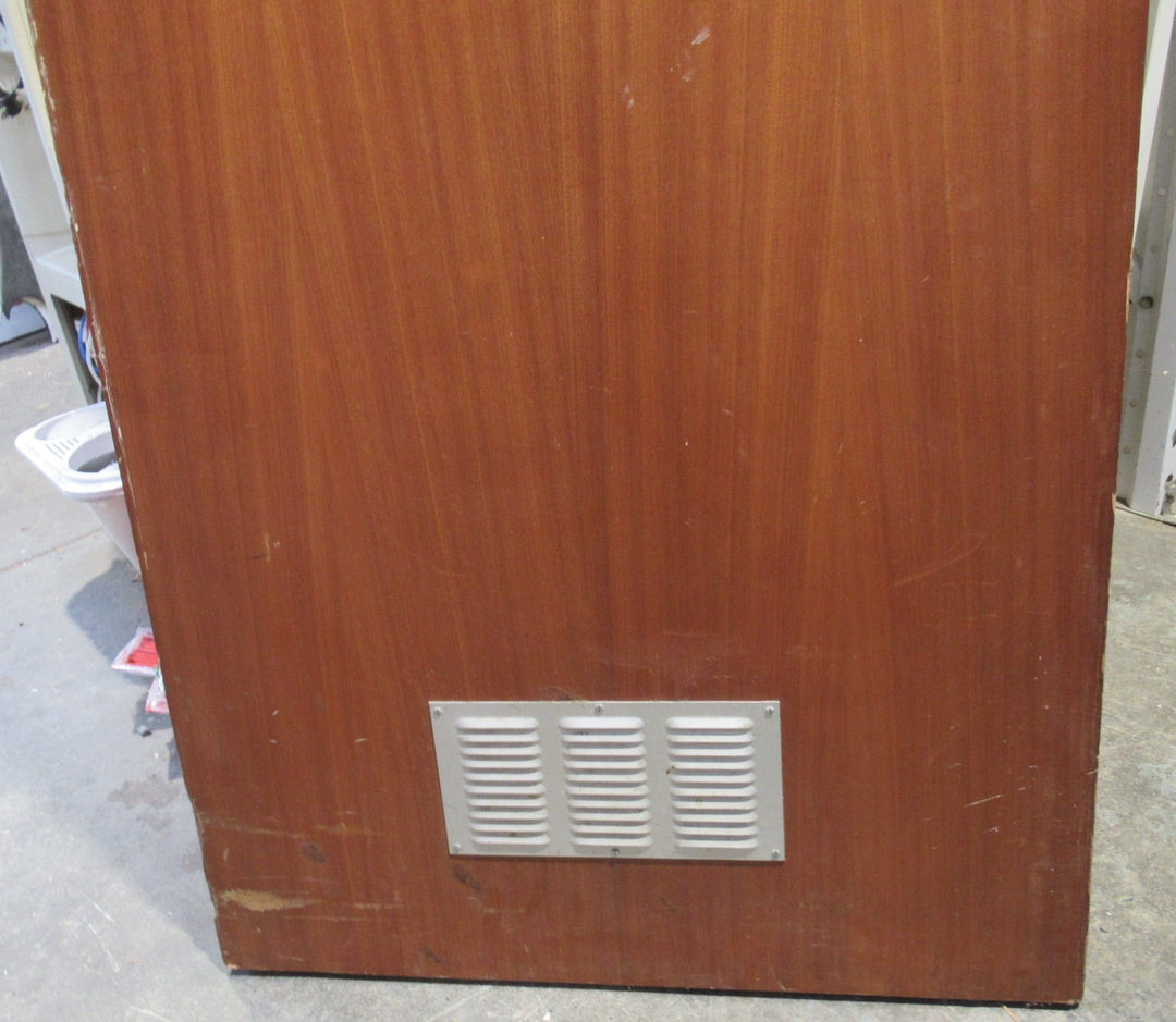 Internal Brown Hollowcore Door with Vent   1980H x 810W x 40D