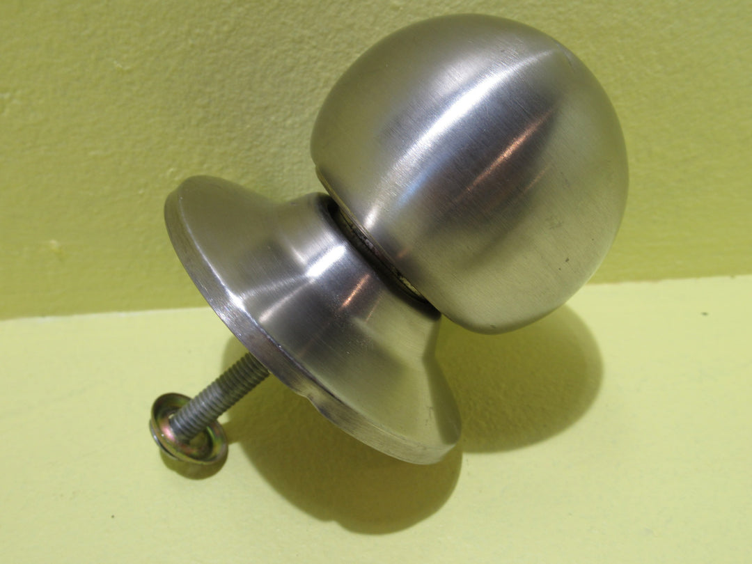 Brushed Chrome Door Pull Handle 65Dia x 65H