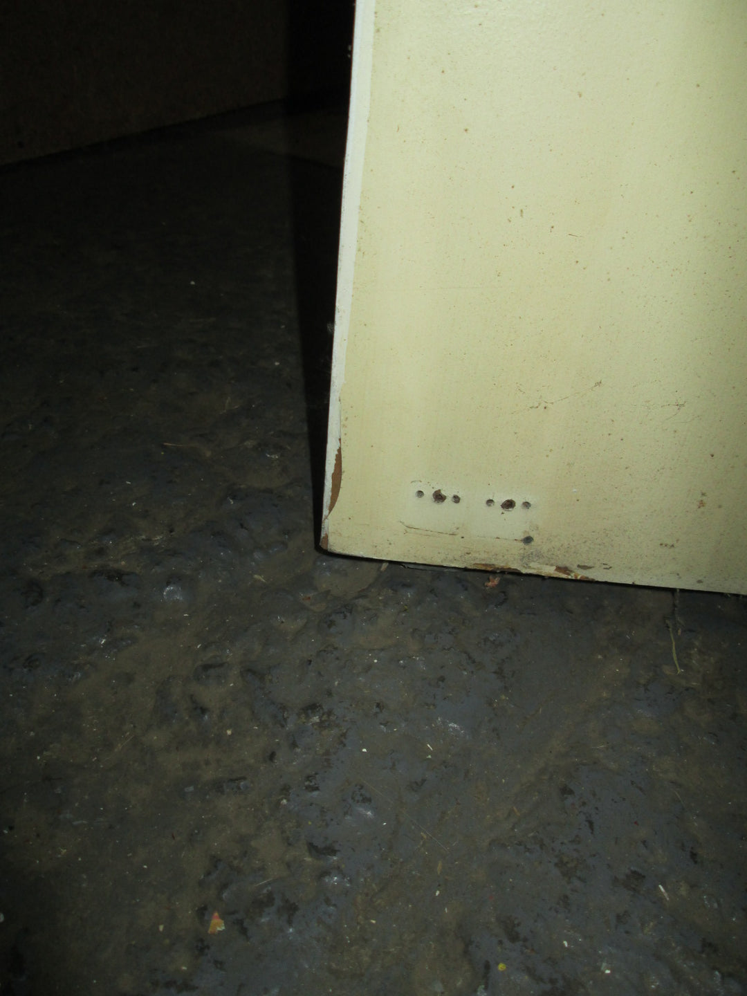 Bifolding Hollow Core Doors 1970H x 450W x 35D