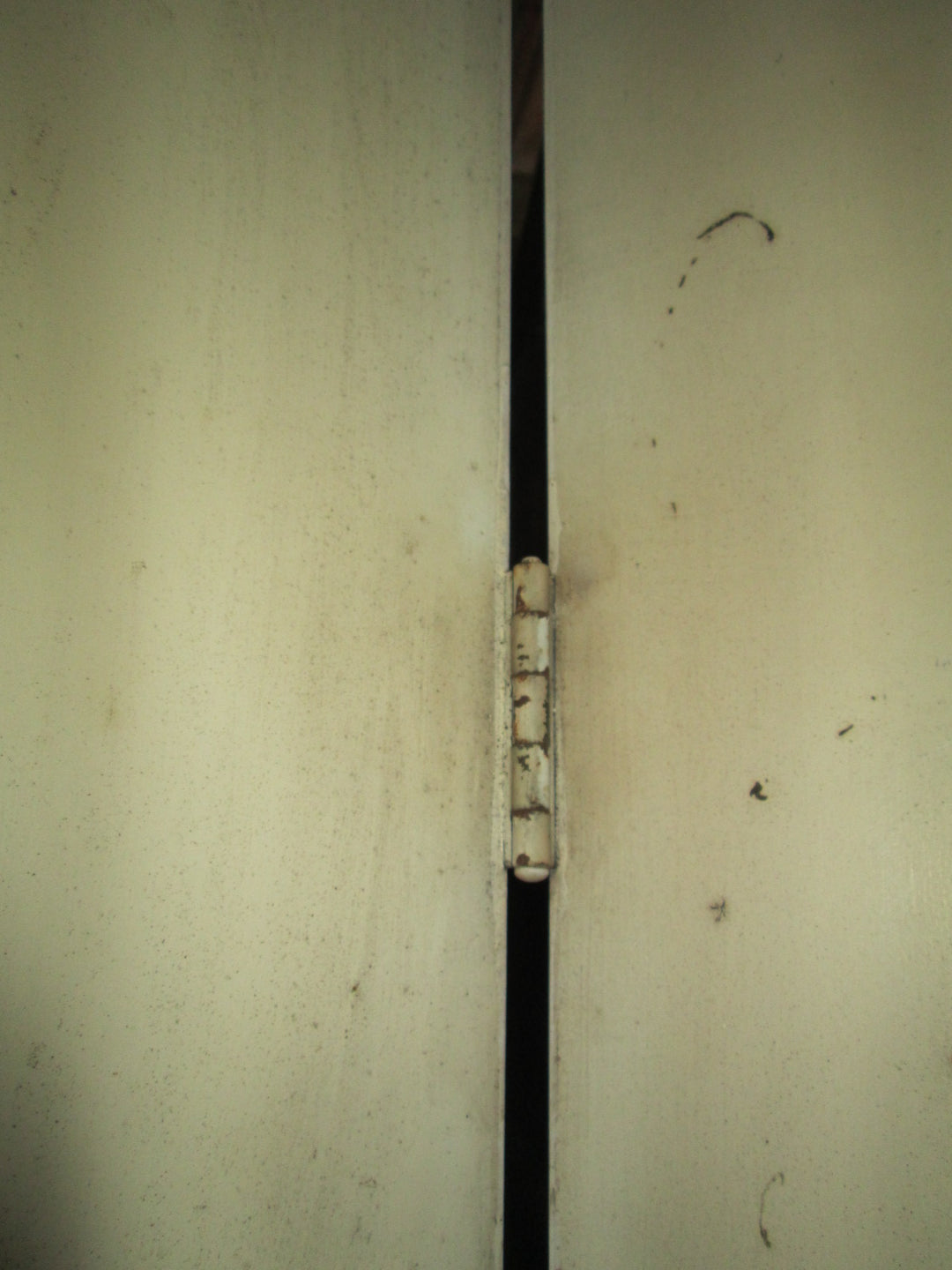 Bifolding Hollow Core Doors 1970H x 450W x 35D