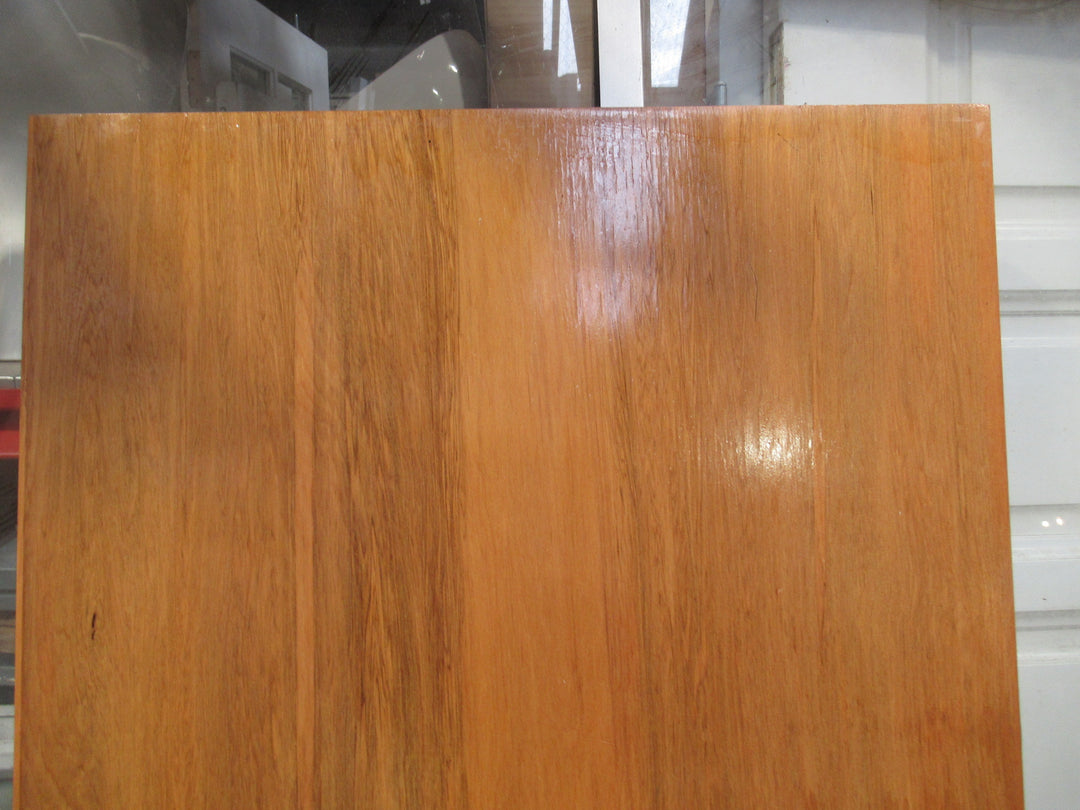 Hollow Core Rimu Veneer Closet Door   1835H x 610W x 40D