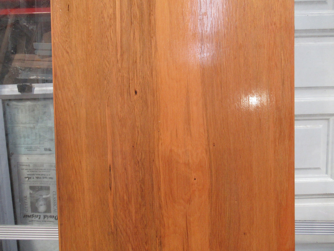 Hollow Core Rimu Veneer Closet Door   1835H x 610W x 40D