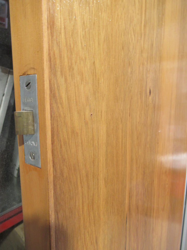 Hollow Core Rimu Veneer Closet Door   1835H x 610W x 40D