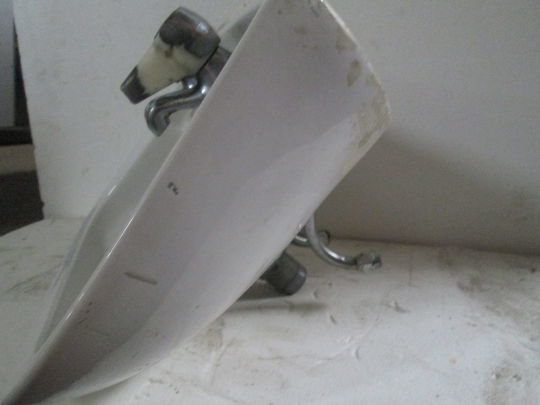 Classic Fowler Basin 467L x 365W x 281D