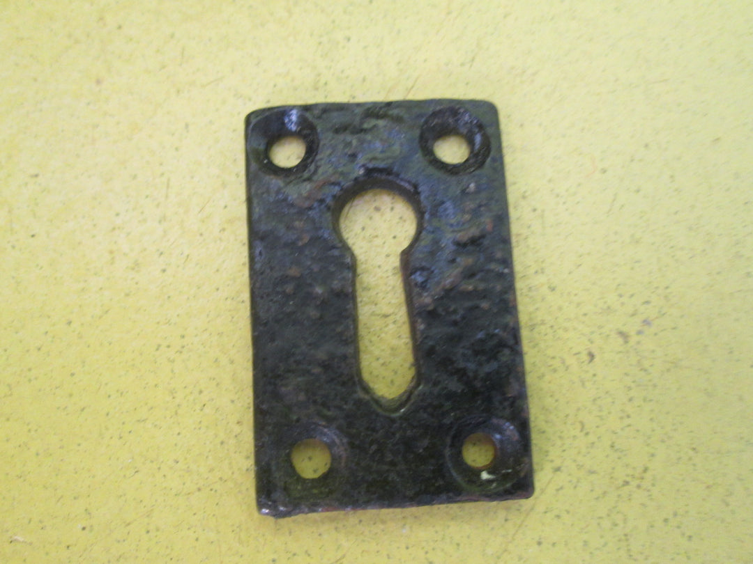 Iron Rectangle Circle Knob with Handle with Celtic Cross Design & Key Hole Cover Plate 67L x 47W/Knob 50D x 70H