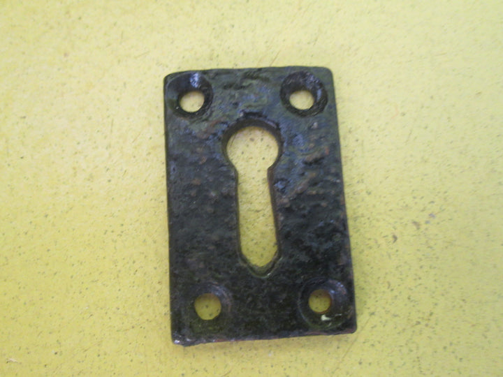 Iron Rectangle Circle Knob with Handle with Celtic Cross Design & Key Hole Cover Plate 67L x 47W/Knob 50D x 70H