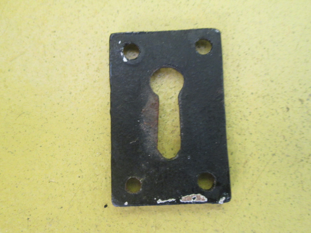 Iron Rectangle Circle Knob with Handle with Celtic Cross Design & Key Hole Cover Plate 67L x 47W/Knob 50D x 70H