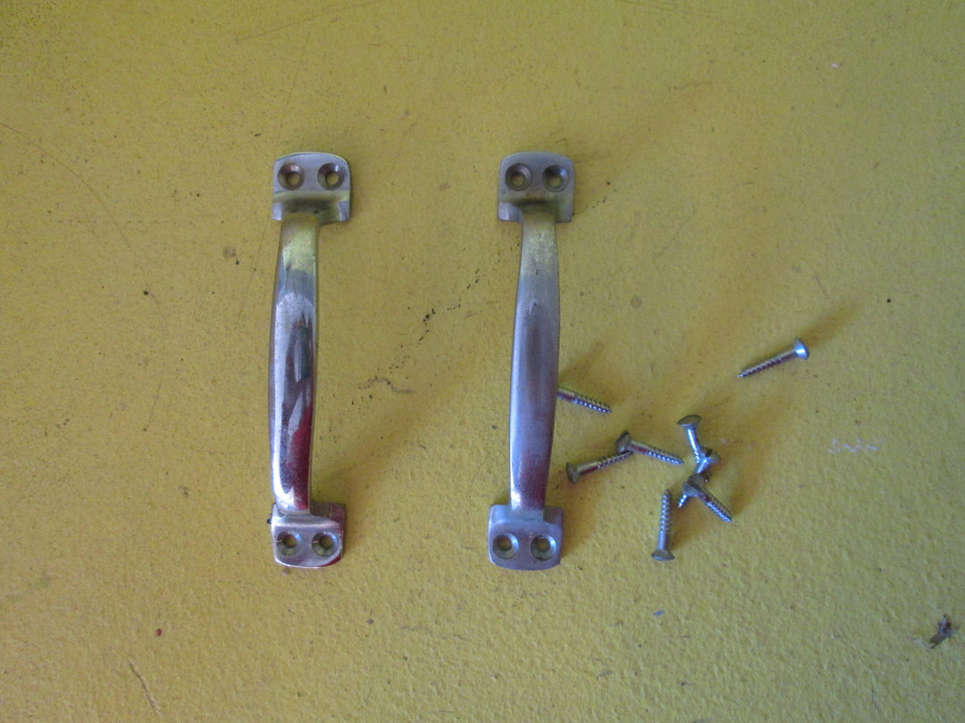 Chrome Retro Pull Handles (115Lx20Wx25H)