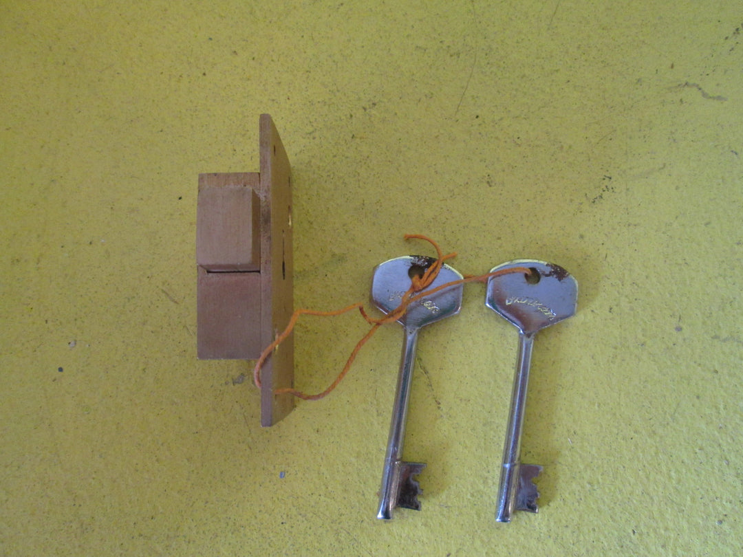 Braw Draw/Cabinet lock-Parke 6 Lever with key