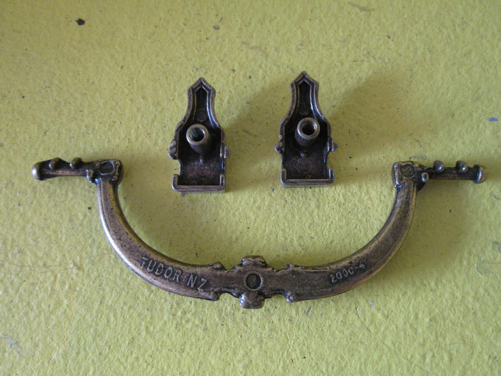 Curtain Vale Mounted Pull Handles 120L x 45D